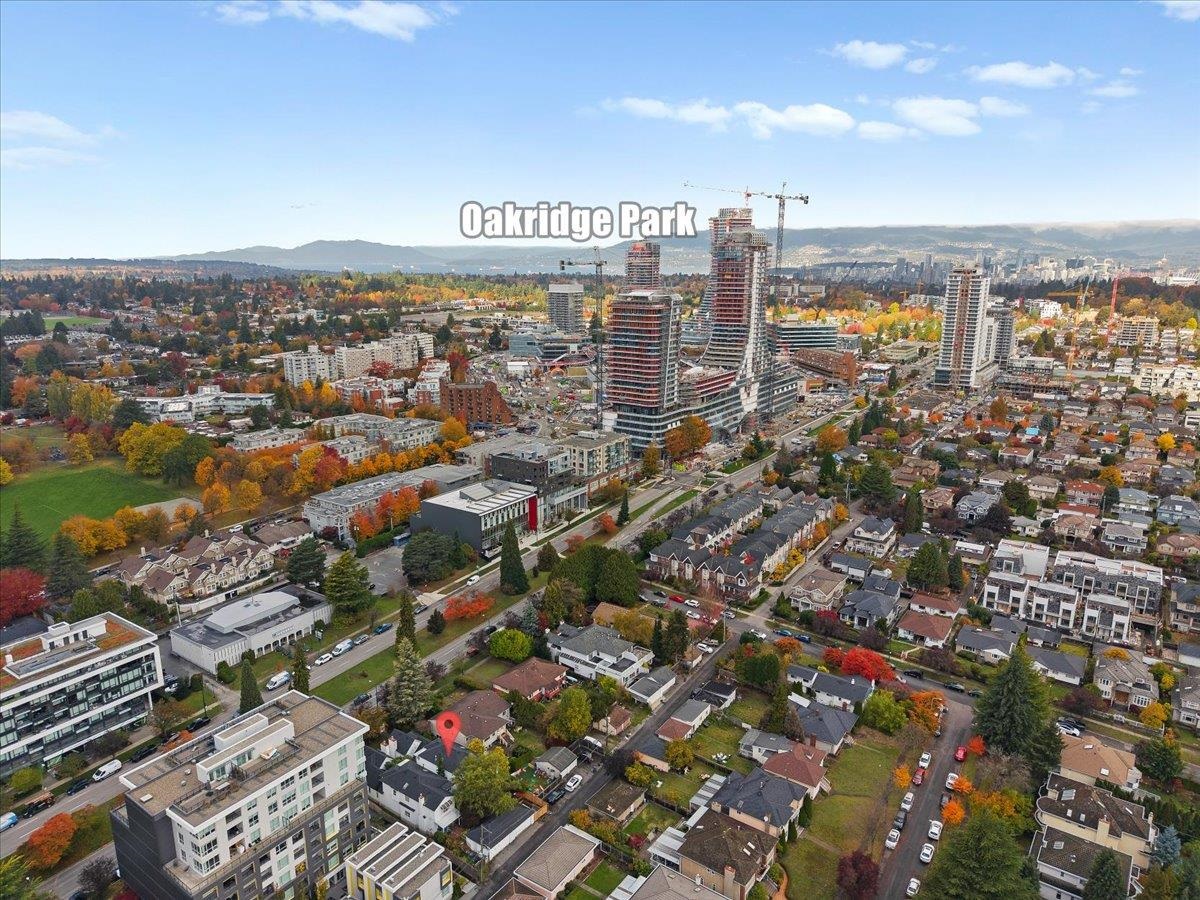 Laundry Room Photo of 6288 Cambie Street, Vancouver, BC