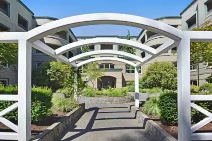 305 1725 128 Street, Surrey, BC, Surrey — Apartment/Condo for sale
