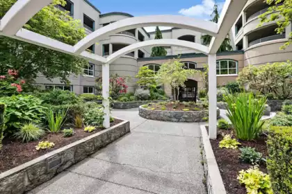 305 1725 128 Street, Surrey, BC, Surrey — Apartment/Condo for sale