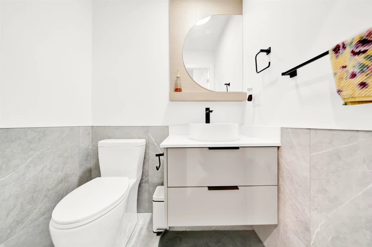 Powder Room Photo of 33 10488 124 Street, Surrey, BC
