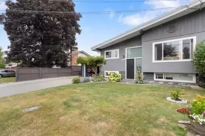 2174 Lynden Street, Abbotsford, BC, Abbotsford — Half Duplex for sale