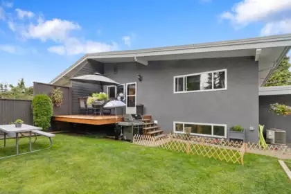 2174 Lynden Street, Abbotsford, BC, Abbotsford — Half Duplex for sale