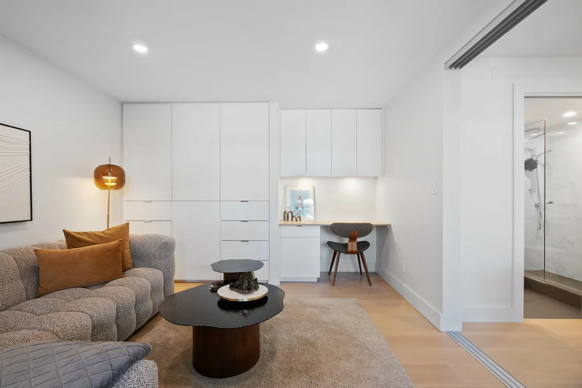 Backyard Photo of 301 1350 Comox Street, Vancouver, BC