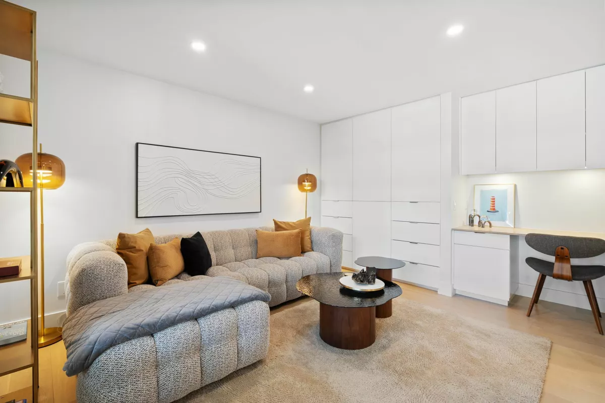 Staircase Photo of 301 1350 Comox Street, Vancouver, BC