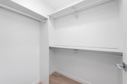 Walk-In Closet Photo of 4001 680 Quayside Drive, New Westminster, BC