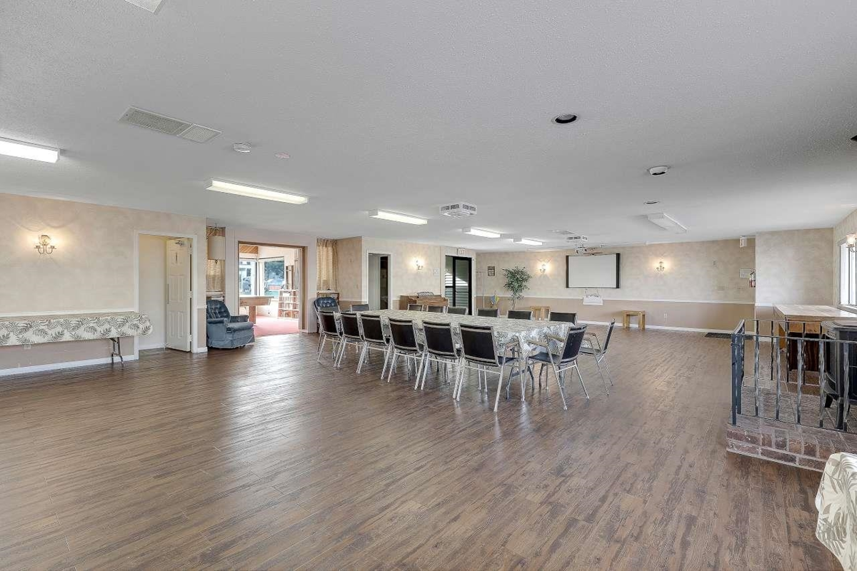 Neighborhood Park Photo Near 57 32959 George Ferguson Way, Abbotsford, BC