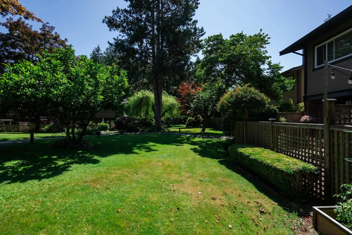 Office / Den Photo of 137 3300 Capilano Road, North Vancouver, BC