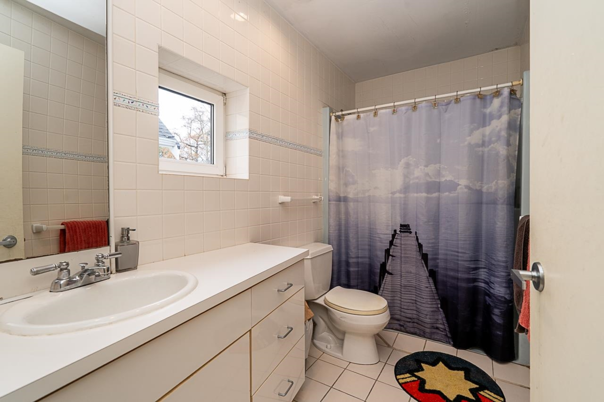 Laundry Room Photo of 2443 W 47th Avenue, Vancouver, BC