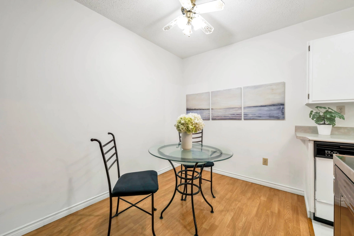 Pantry Photo of 316 15020 North Bluff Road, White Rock, BC