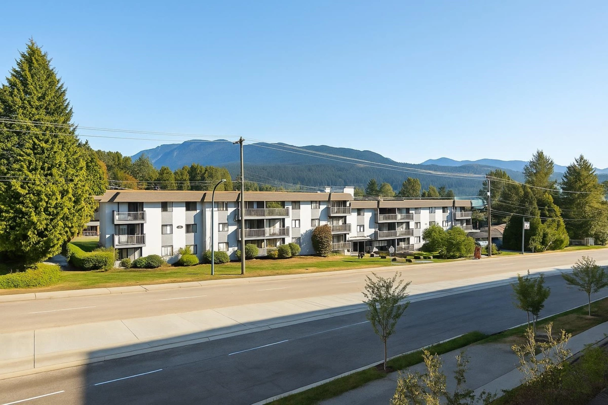 Basement Recreation Room Photo of 105 1100 Clarke Road, Port Moody, BC