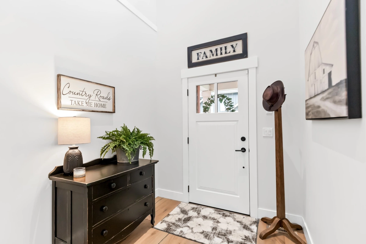 Primary Bathroom Photo of 43360 Creekside Circle, Cultus Lake, BC