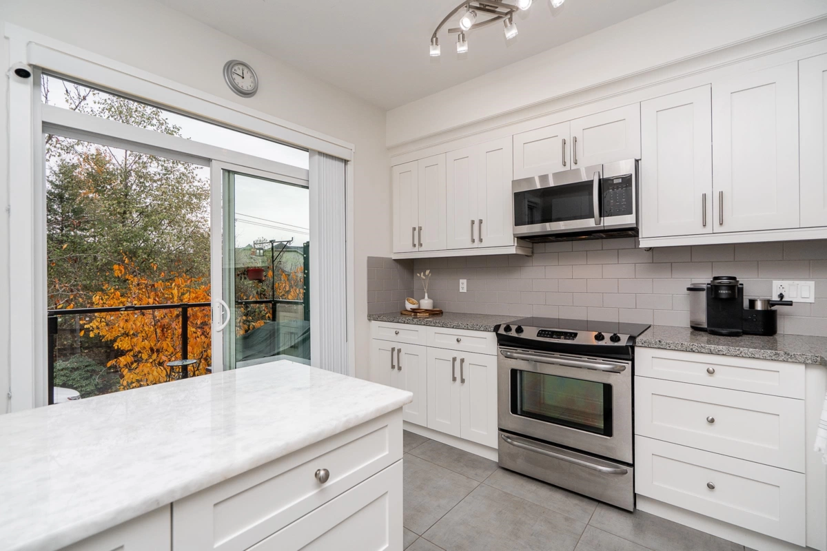 Dining Area Photo of 21 1299 Coast Meridian Road, Coquitlam, BC
