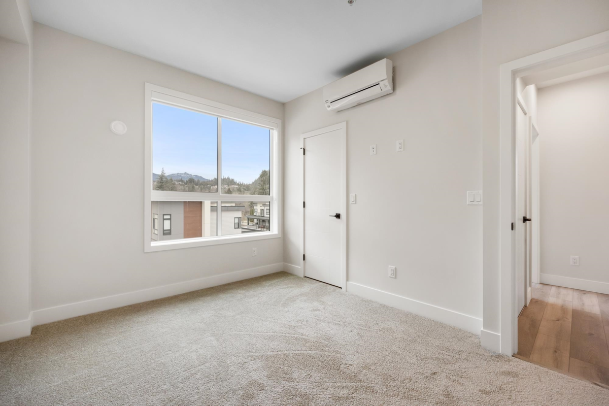 Primary Bedroom Photo of 510 45505 Campus Drive, Chilliwack, BC