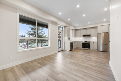 Kitchen Island Photo of 510 45505 Campus Drive, Chilliwack, BC