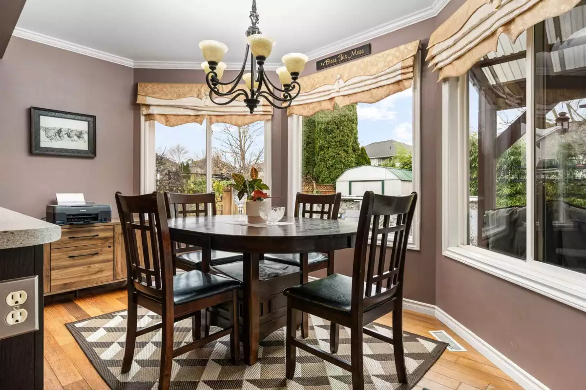 Entry Foyer Photo of 5312 Rockwood Drive, Chilliwack, BC