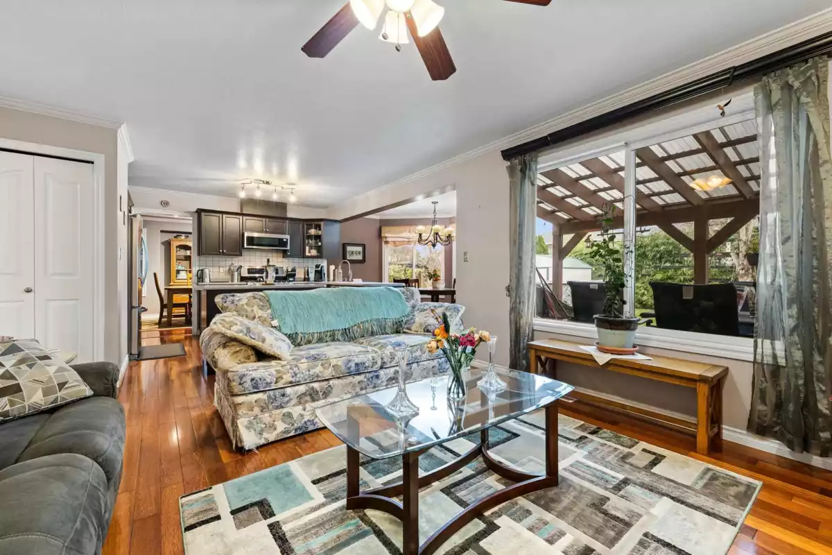 Guest Bathroom Photo of 5312 Rockwood Drive, Chilliwack, BC