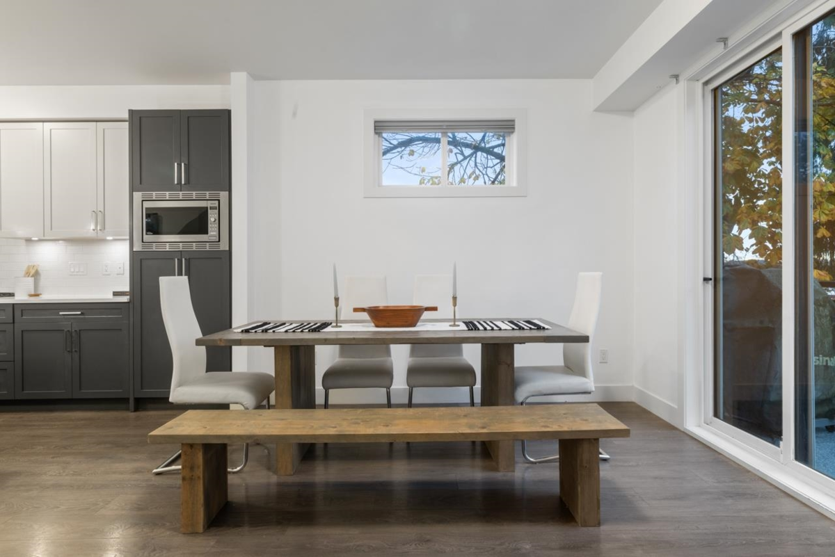 Breakfast Nook Photo of 5837 Wales Street, Vancouver, BC