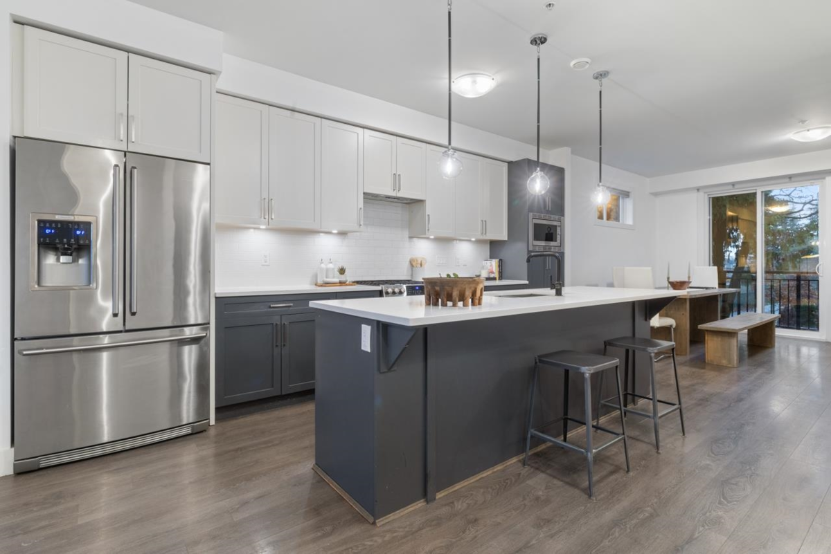 Kitchen Island Photo of 5837 Wales Street, Vancouver, BC
