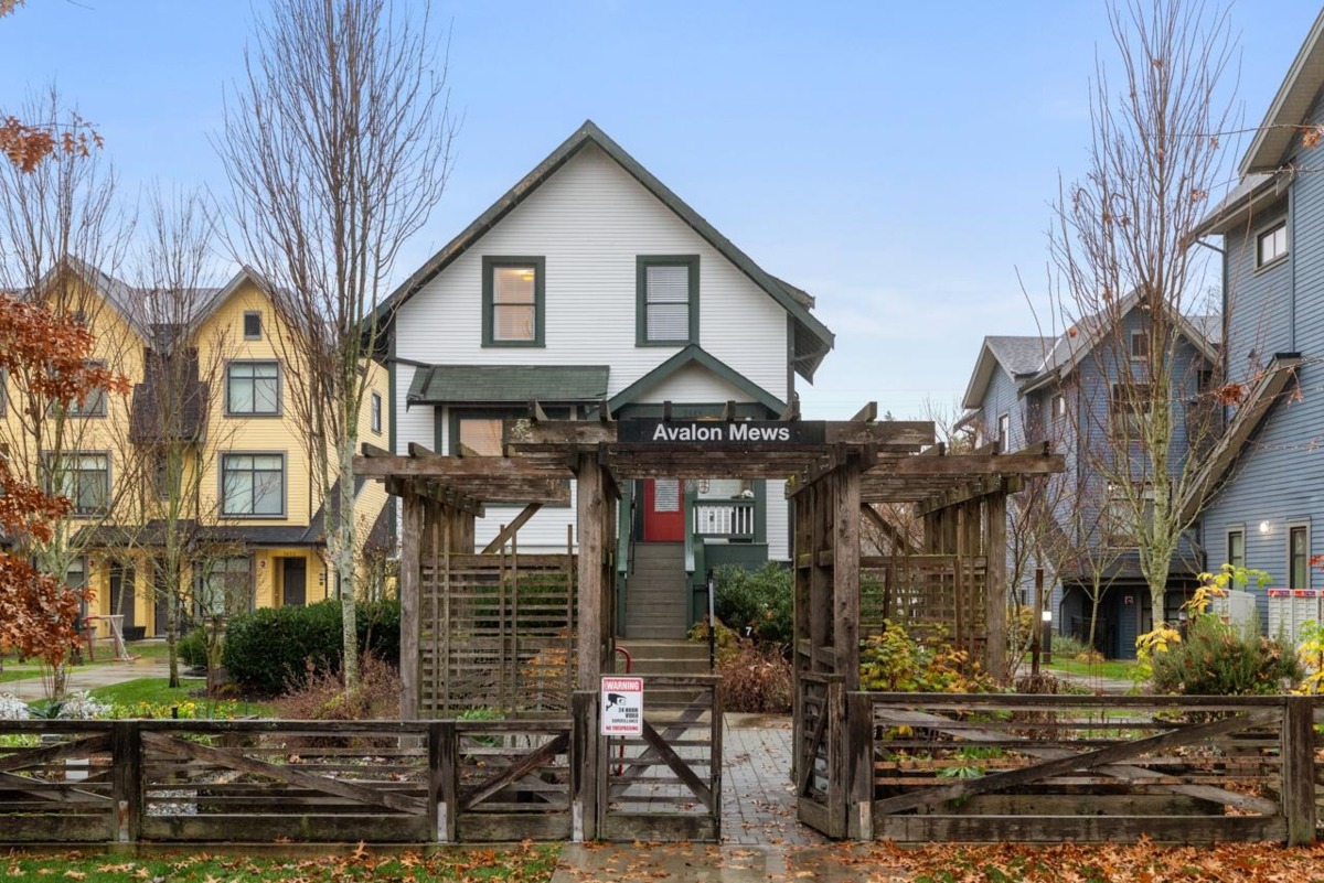 Outdoor Patio Photo of 5837 Wales Street, Vancouver, BC