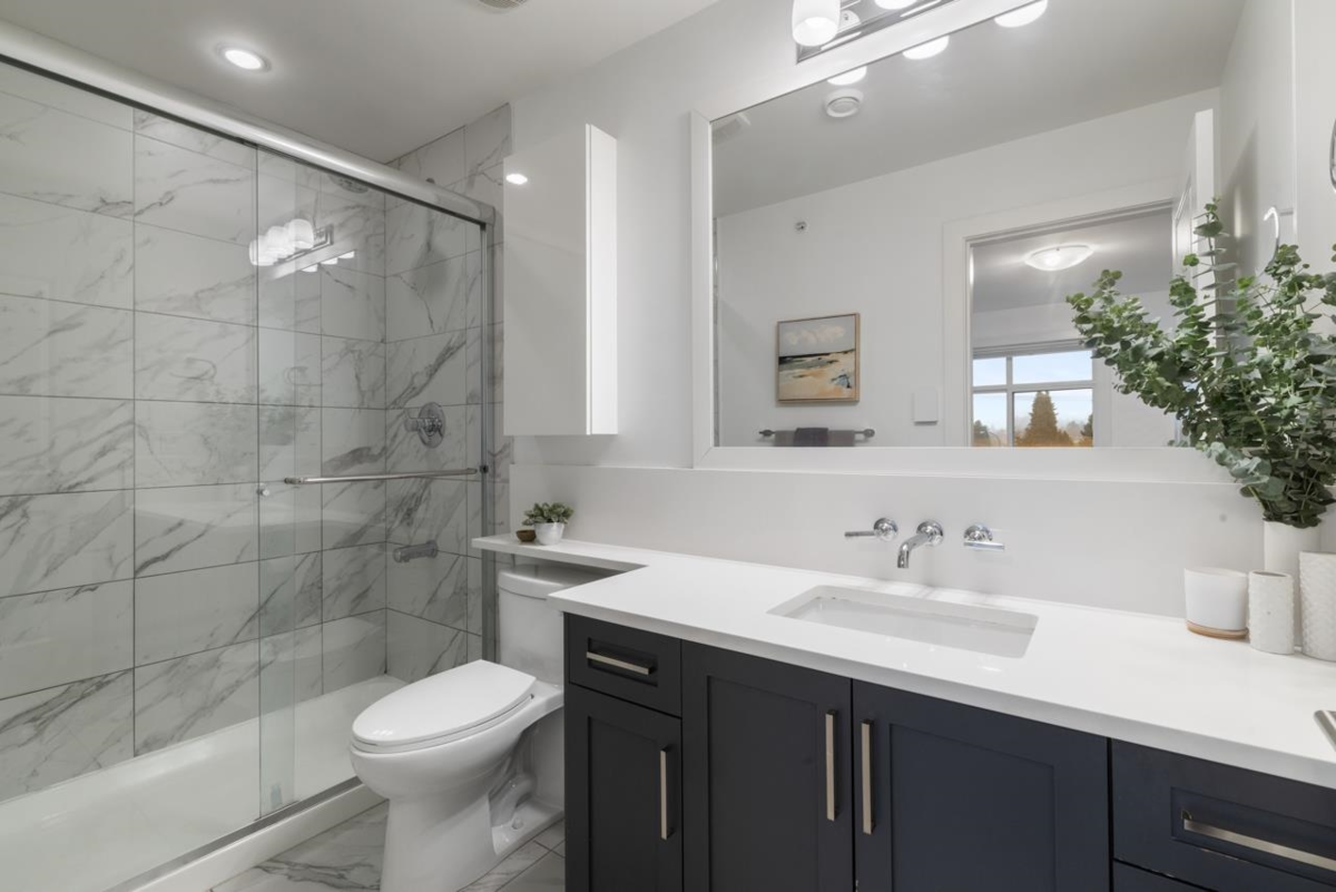 Powder Room Photo of 5837 Wales Street, Vancouver, BC