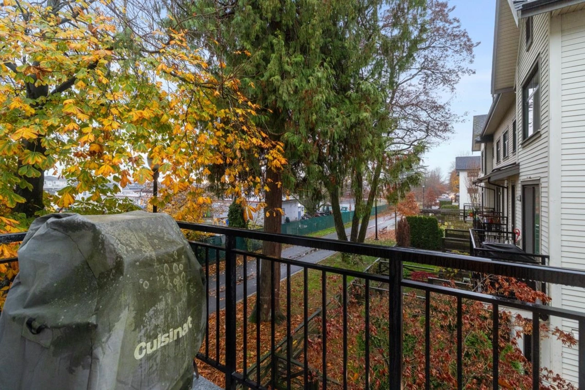Primary Bathroom Photo of 5837 Wales Street, Vancouver, BC