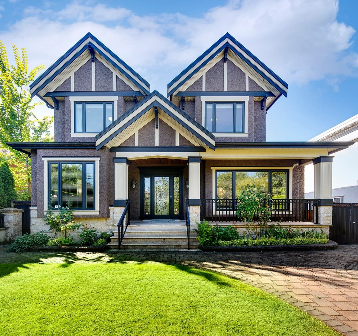 Exterior Front Photo of 2168 W 16th Avenue, Vancouver, BC