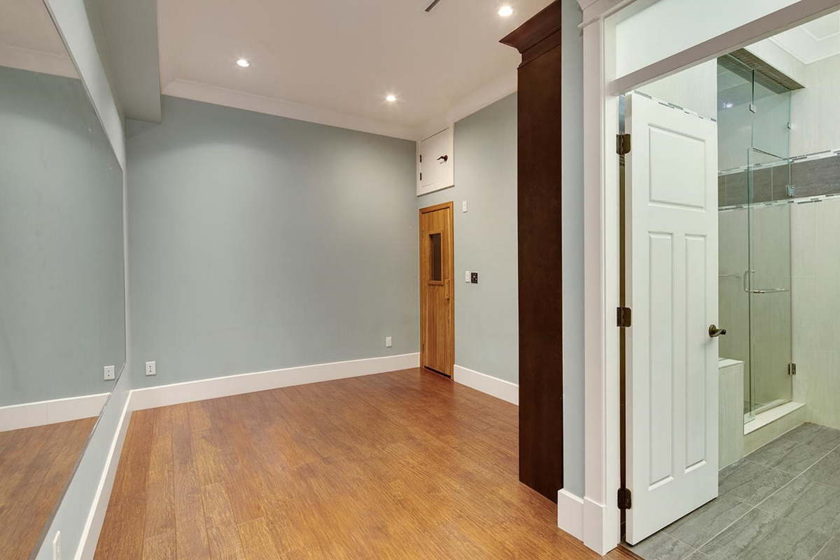 Garden / Landscaping Photo of 2168 W 16th Avenue, Vancouver, BC