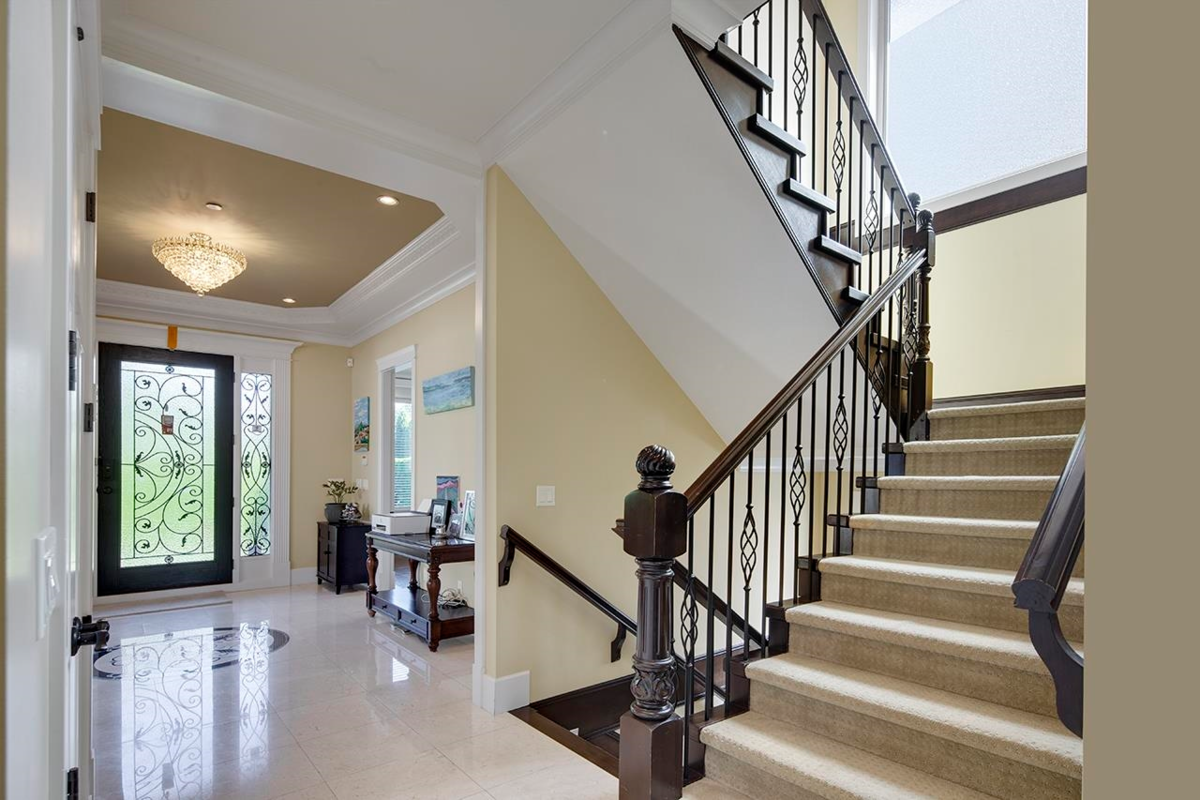 Hallway Photo of 2168 W 16th Avenue, Vancouver, BC