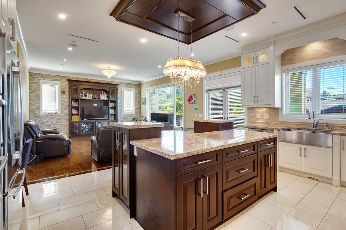 Powder Room Photo of 2168 W 16th Avenue, Vancouver, BC