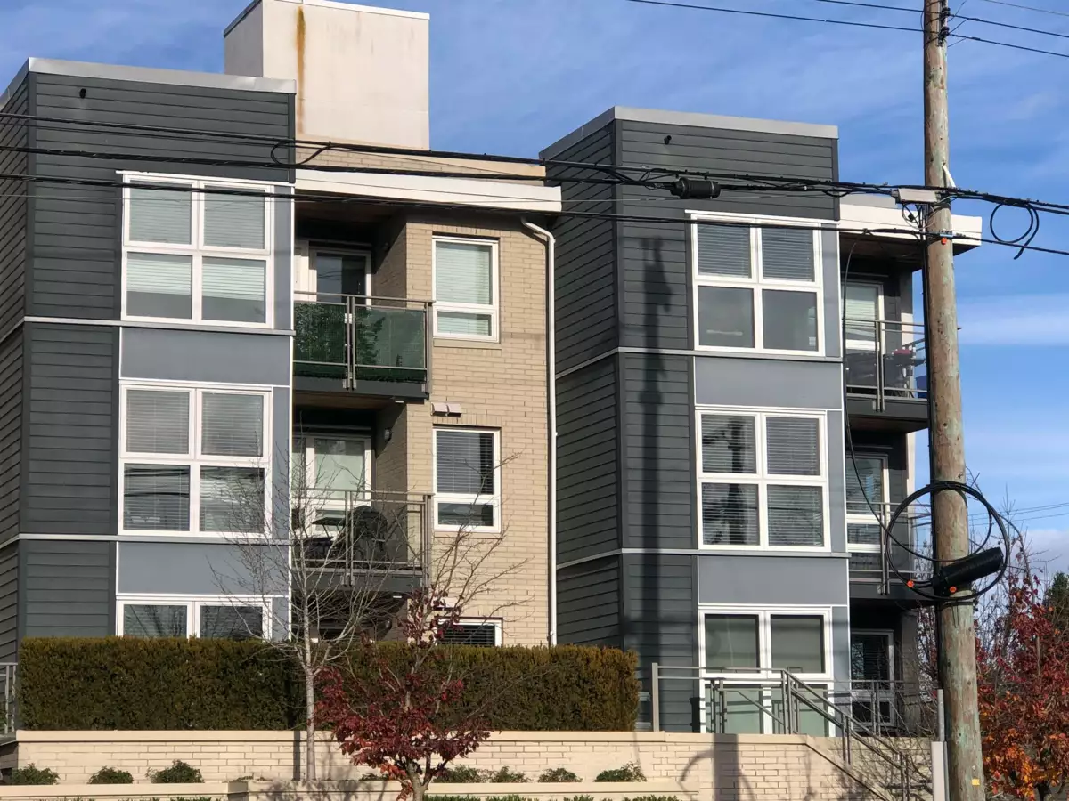 Living Room Photo of 302 4815 55b Street, Delta, BC