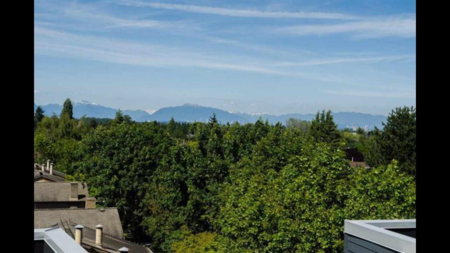 Outdoor Deck Photo of 302 4815 55b Street, Delta, BC
