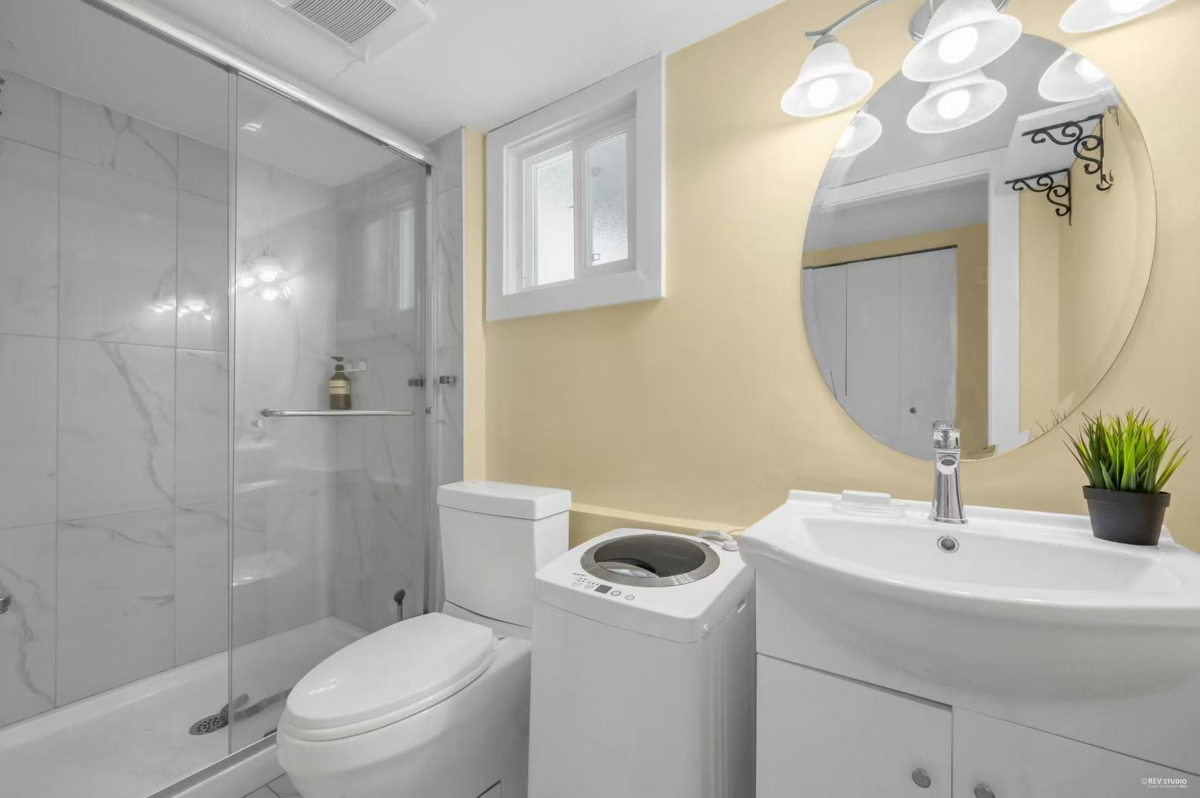 Backyard Photo of 10123 158a Street, Surrey, BC