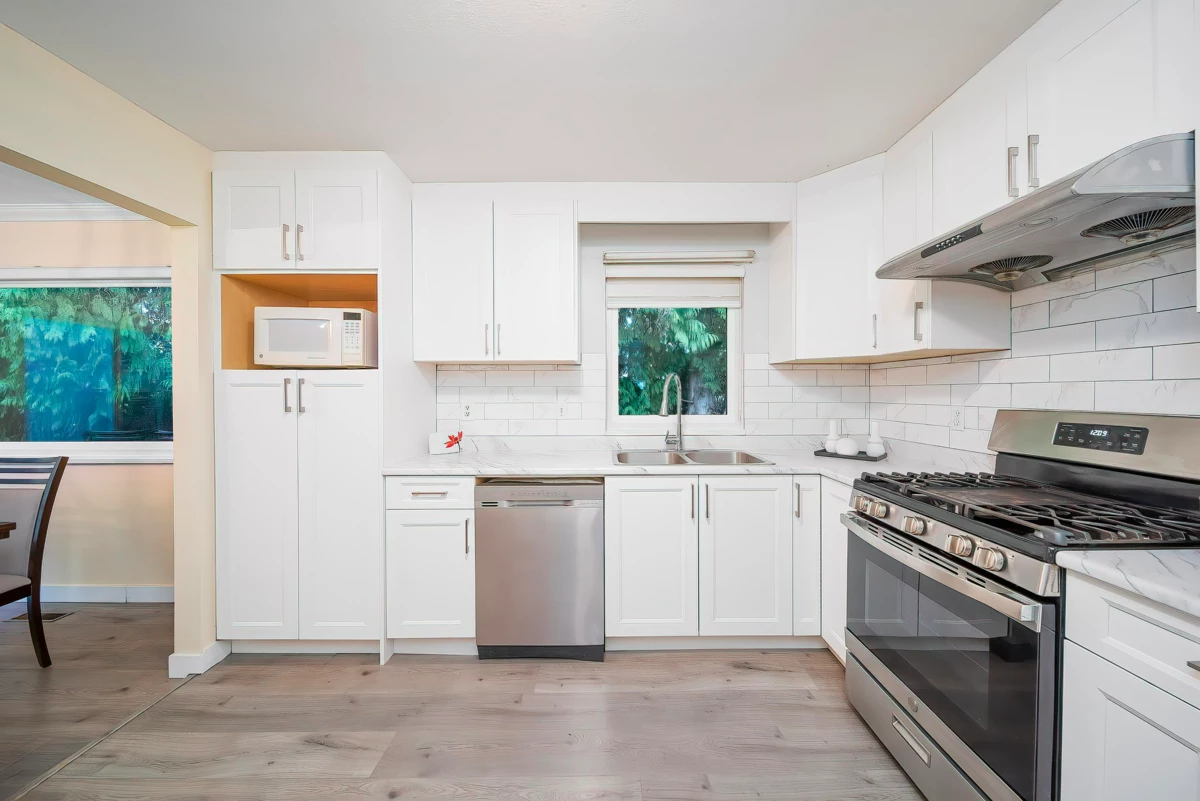 Bedroom 3 Photo of 10123 158a Street, Surrey, BC