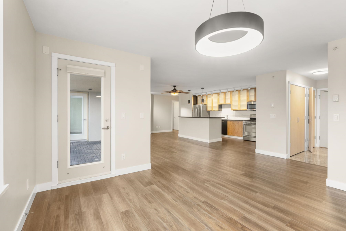 Breakfast Nook Photo of 2901 969 Richards Street, Vancouver, BC