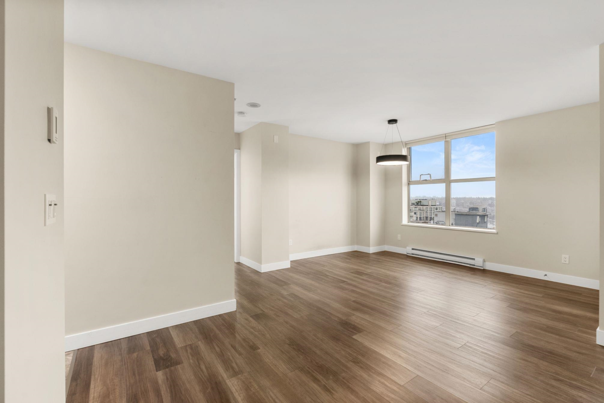 Kitchen Photo of 2901 969 Richards Street, Vancouver, BC