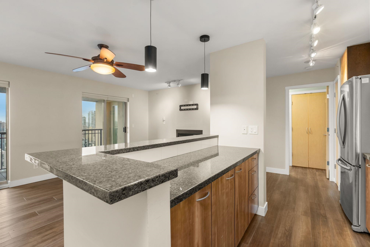 Powder Room Photo of 2901 969 Richards Street, Vancouver, BC