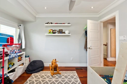Hallway Photo of 14418 16a Avenue, Surrey, BC