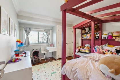 Mudroom Photo of 14418 16a Avenue, Surrey, BC