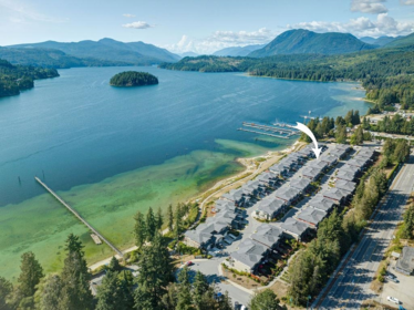 5968 Beachgate Lane, Sechelt, BC, Sechelt — Townhouse for sale