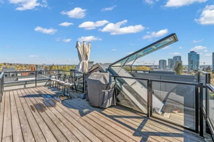 Outdoor Deck Photo of 7623 Yukon Street, Vancouver, BC