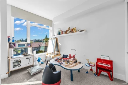 Powder Room Photo of 7623 Yukon Street, Vancouver, BC