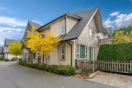 213 2501 161a Street, Surrey, BC
