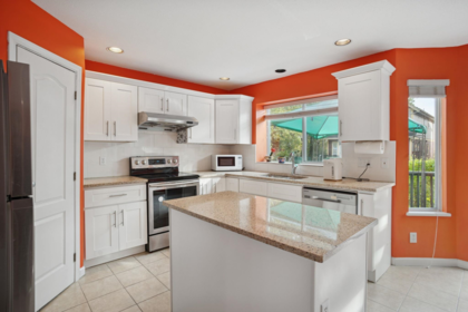 Kitchen Island Photo of 22326 Wilson Avenue, Richmond, BC