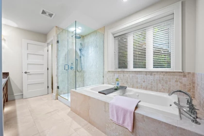 Hot Tub / Spa Photo of 2546 Marr Creek Court, West Vancouver, BC