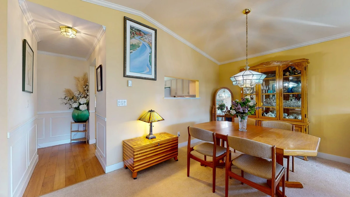 Breakfast Nook Photo of 5722 Emily Way, Sechelt, BC