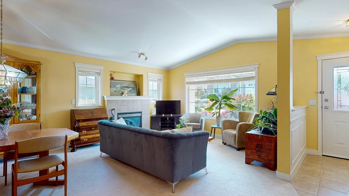 Dining Area Photo of 5722 Emily Way, Sechelt, BC