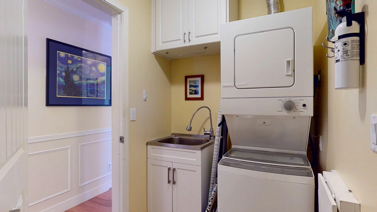 Hallway Photo of 5722 Emily Way, Sechelt, BC