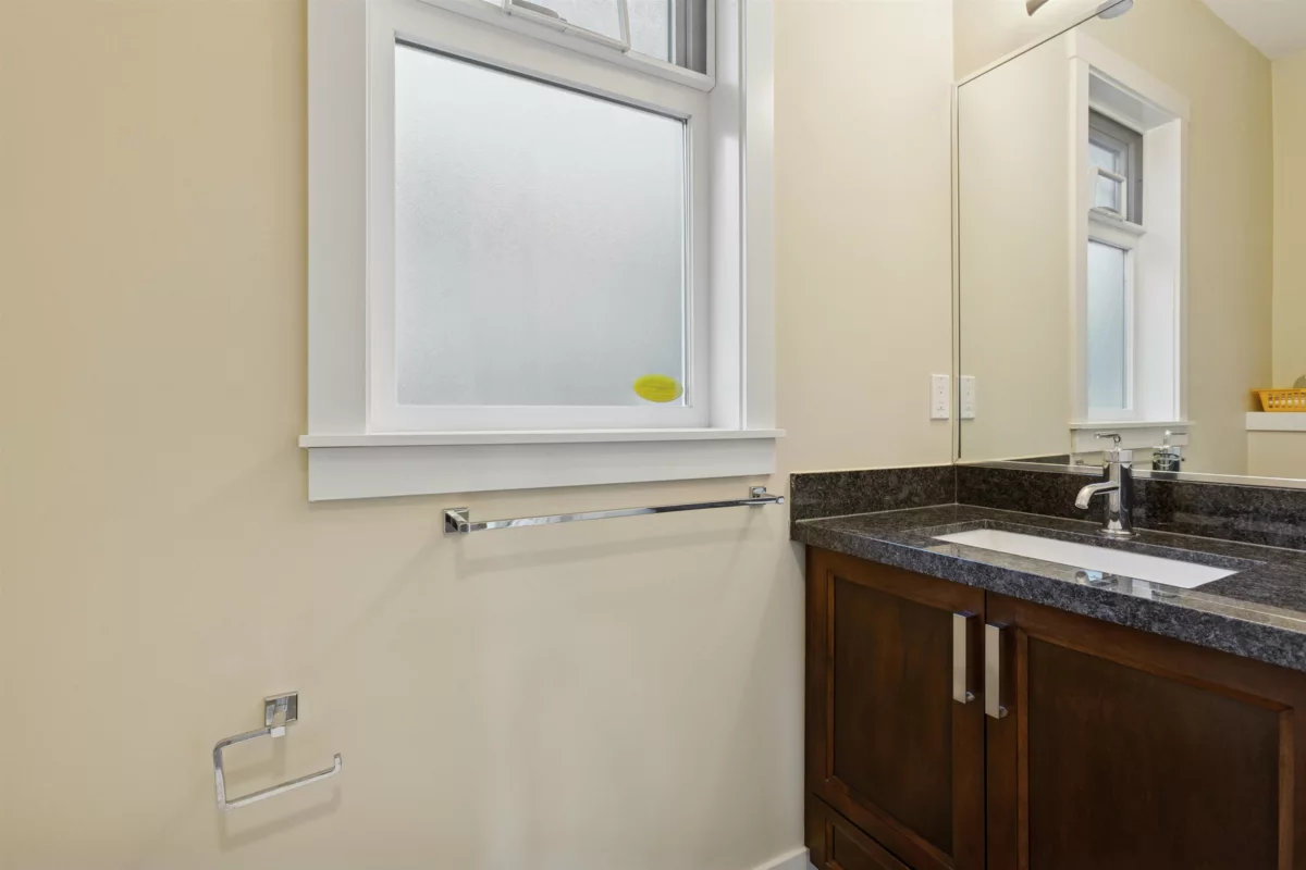 Bedroom 3 Photo of 15 9699 Sills Avenue, Richmond, BC