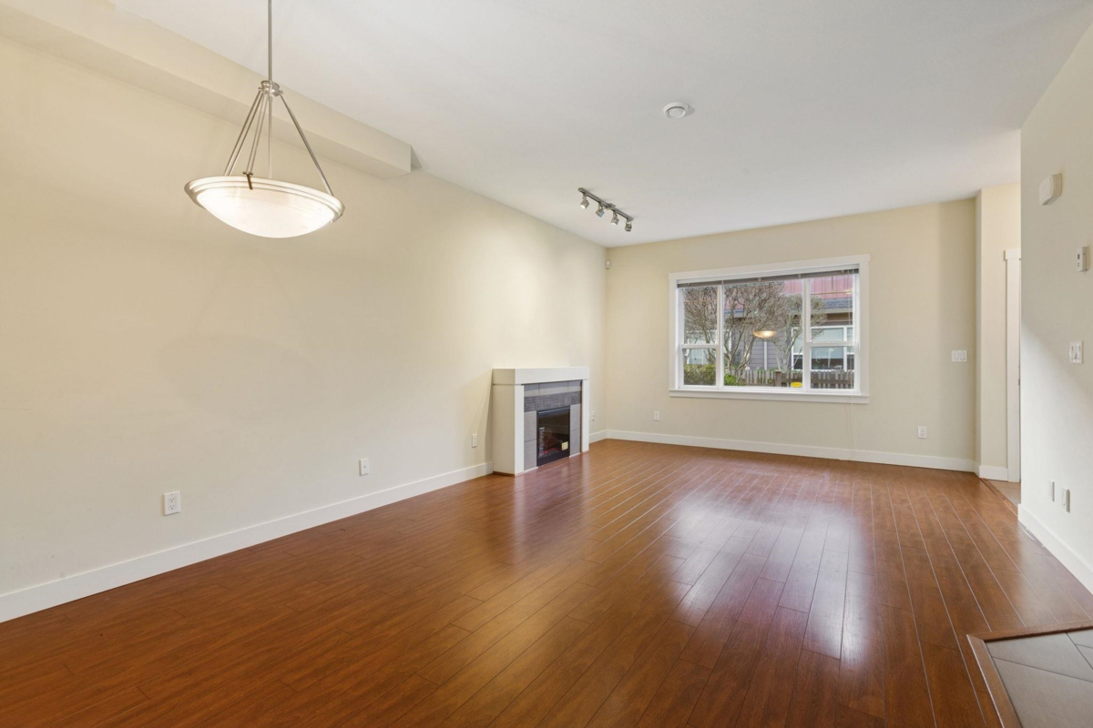Dining Area Photo of 15 9699 Sills Avenue, Richmond, BC