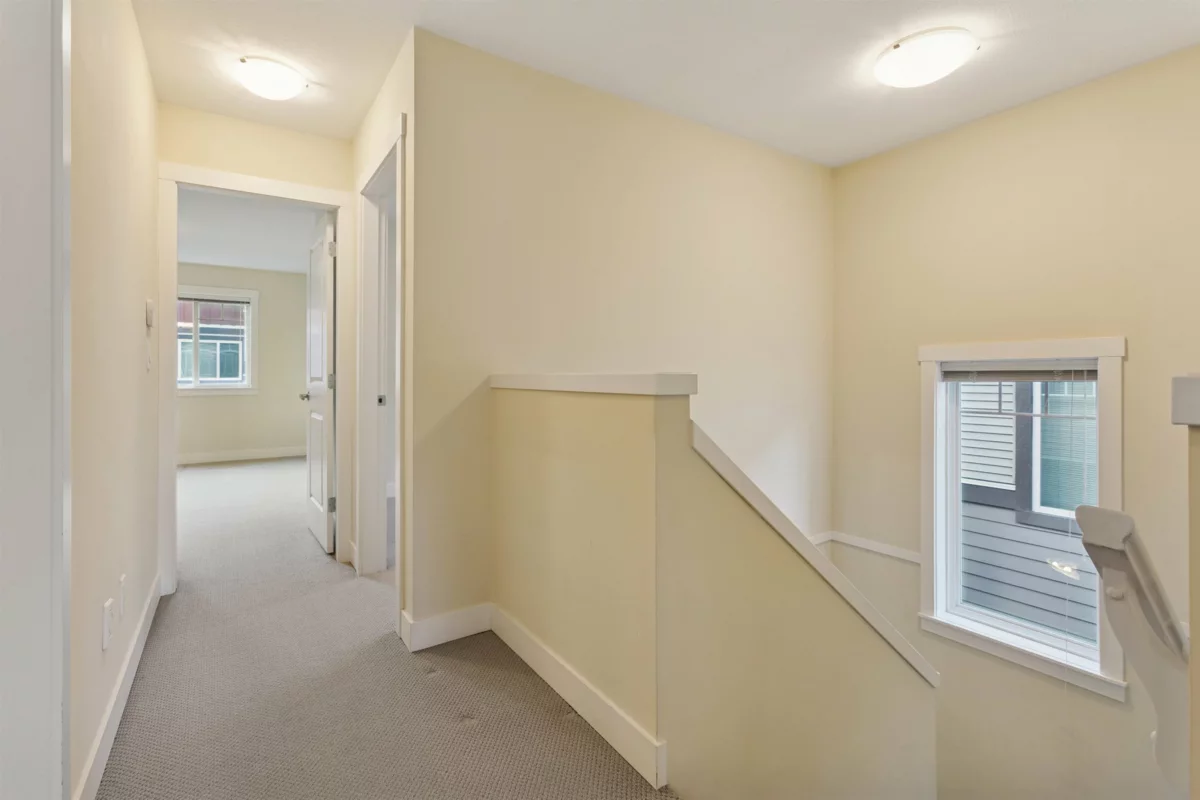 Primary Bathroom Photo of 15 9699 Sills Avenue, Richmond, BC